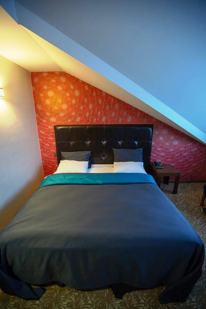 Highway Otel Elmalik   Exterior photo