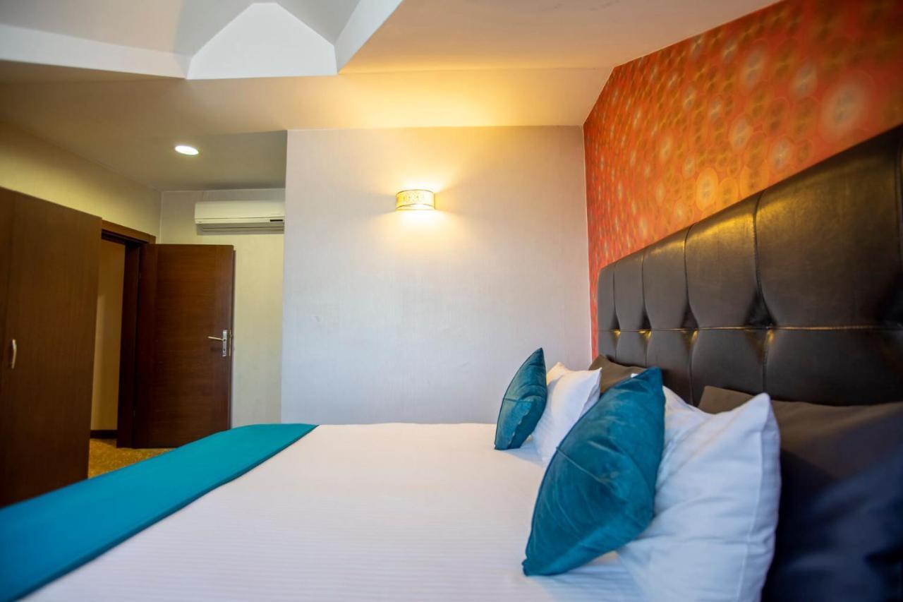Highway Otel Elmalik   Exterior photo