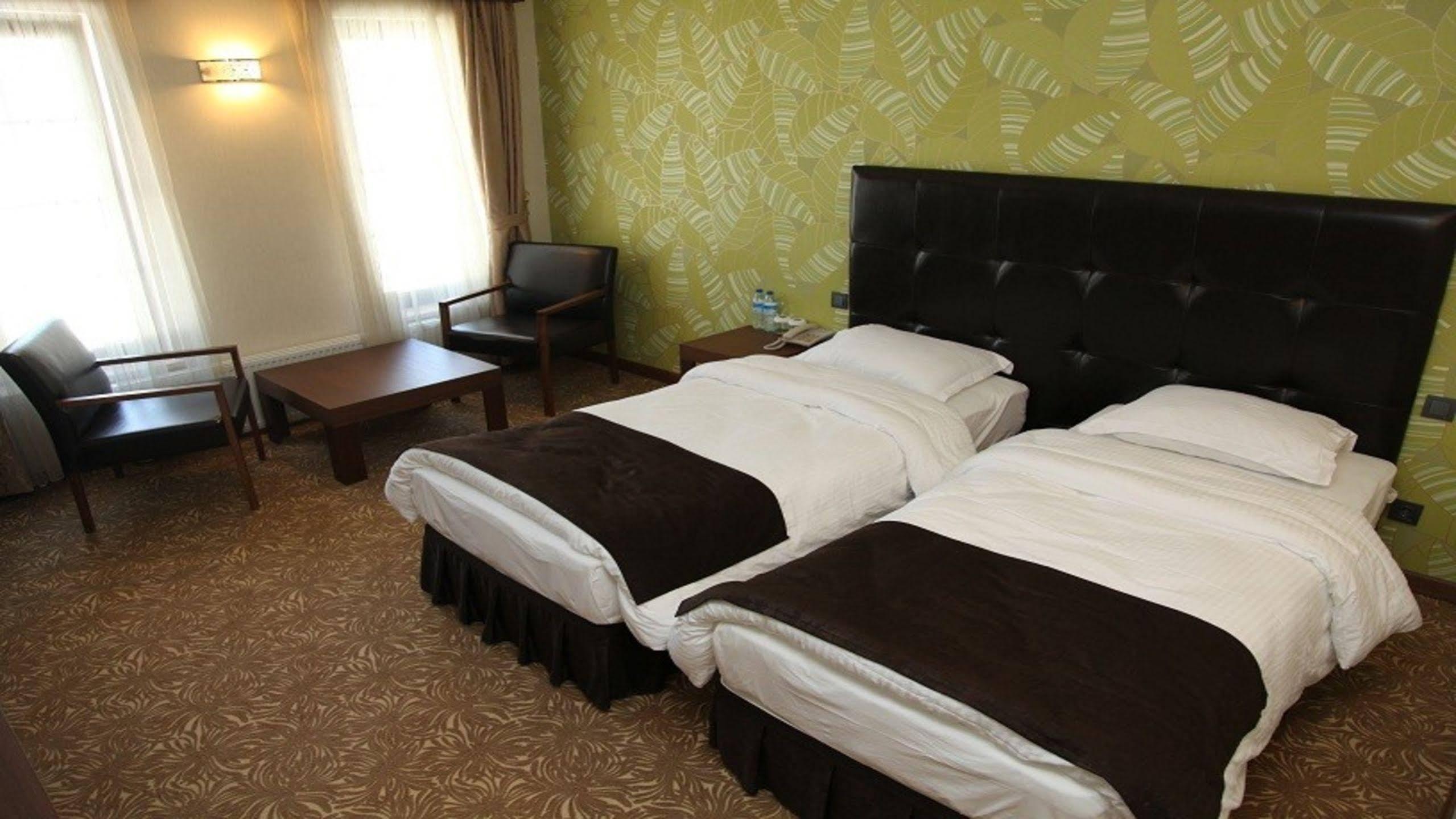 Highway Otel Elmalik   Exterior photo
